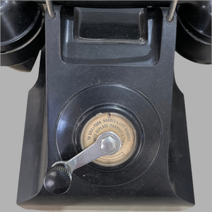 Old vintage Australian Magneto Party Line Bakelite Telephone