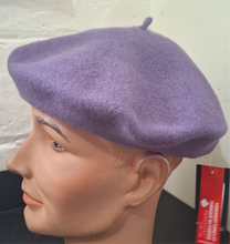 Load image into Gallery viewer, Basque Beret - Parkhurst - Merino Wool - Grape Frost
