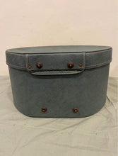 Load image into Gallery viewer, Regal Hatbox

