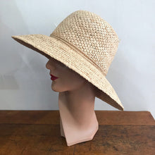 Load image into Gallery viewer, Raffia Dianne - wide Brim Sunhat - natural
