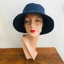Load image into Gallery viewer, Hemp - Mid Brim - Casual Bucket Hat - Navy
