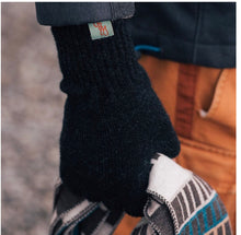 Load image into Gallery viewer, Otto &amp; Spike - Full Finger Gloves - Australian Lambswool - Black
